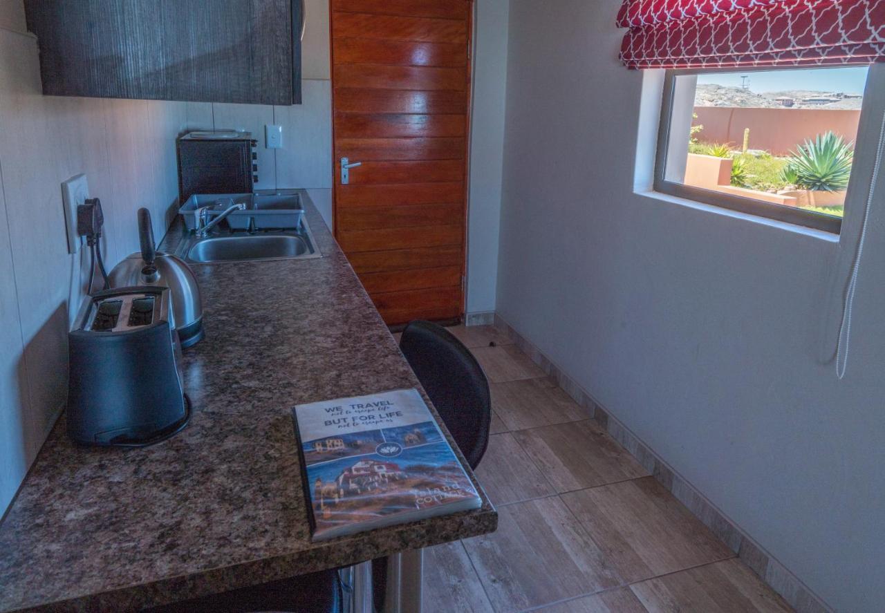 Island Cottage Guesthouse Lüderitz エクステリア 写真